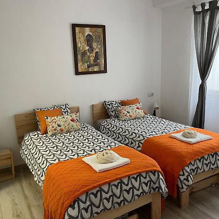 Alzira Bonita Apartamento B Con Patio, La Casella Luaran gambar