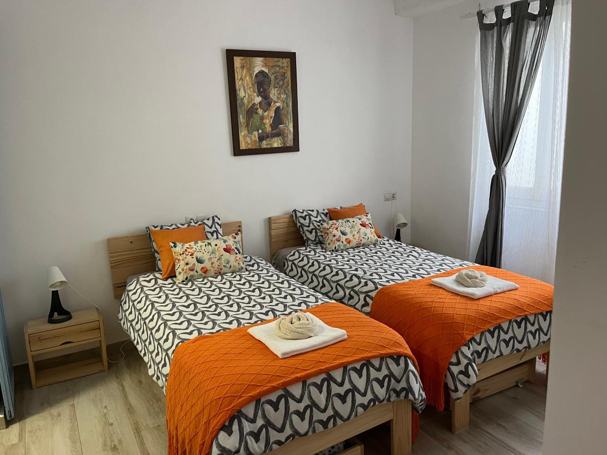 Alzira Bonita Apartamento B Con Patio, La Casella Luaran gambar